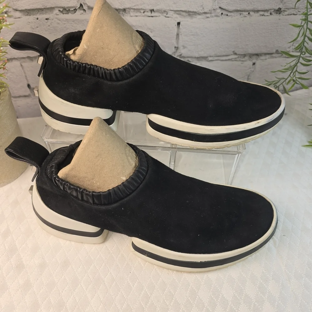 STUART WEITZMAN SLIP-ON BLACK SUEDE SOCK SNEAKER RUCHED ANKLE CHUNKY SOLE 7